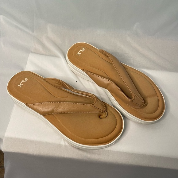FLX‎ with Pillow Foam Travel/Leisure Flip Flop Size 7 - Picture 9 of 11